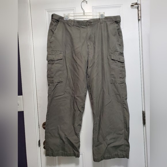 Croft & Barrow Cargo Pants size 42 x 30 - Picture 2 of 16